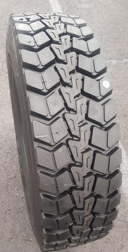 315/80R22.5 KA PINNOITETTU P31 SIS. 1 RUNKO DRIVE